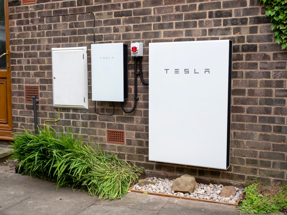 住宅用の蓄電池が電力の消費を抑える理由